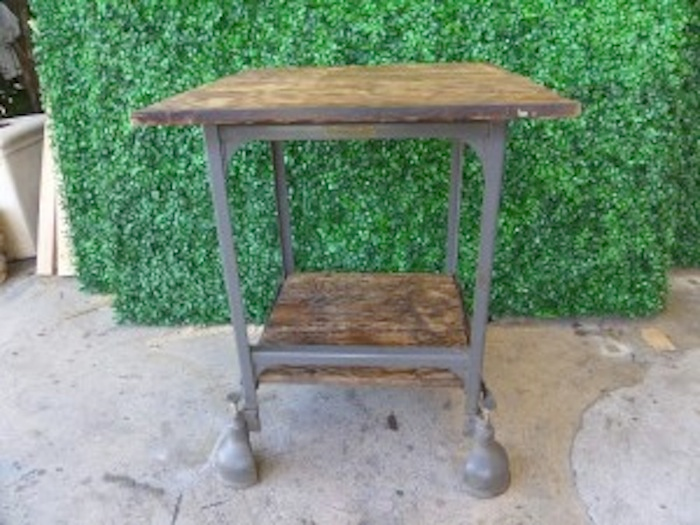 INDUSTRIAL WORK TABLE