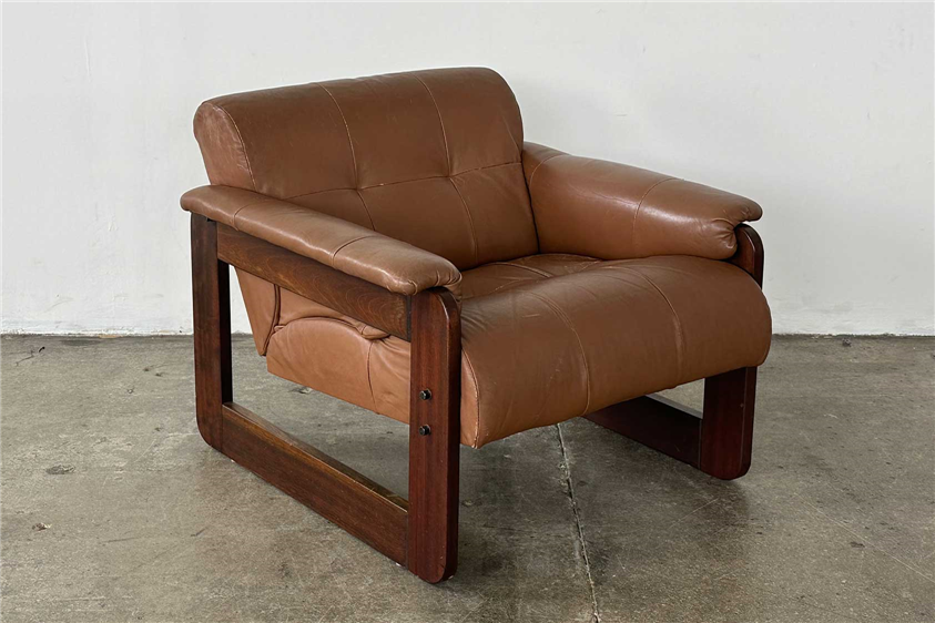 LOUNGE CHAIR 7744