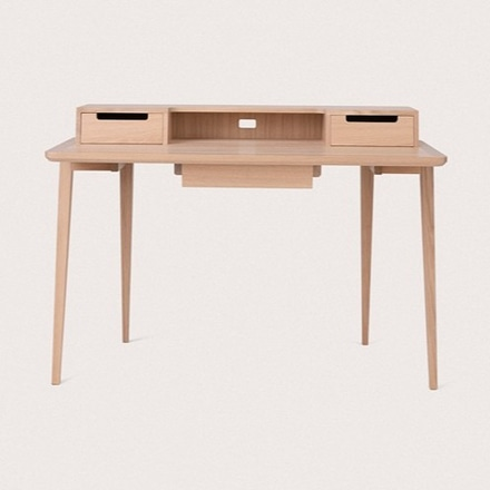 Dual-level Desk