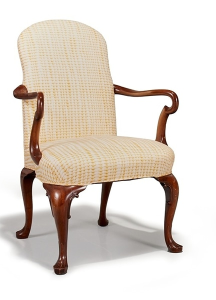 Queen Anne Style Mahogany Dining Armchair