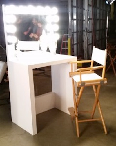 Makeup Mirror – 3′