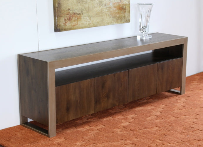 Artisan Media Console