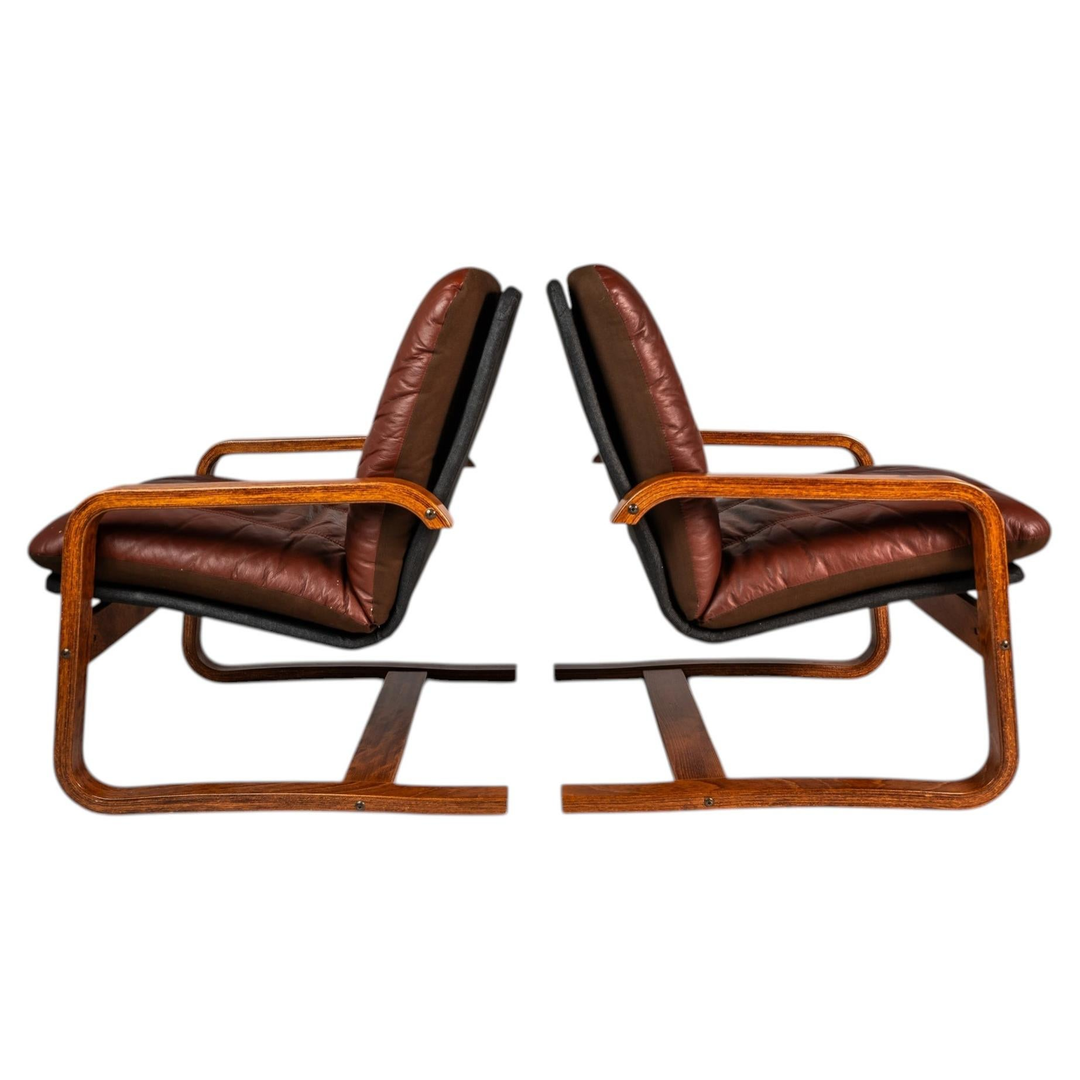 Set of 2 Bentwood Chairs in the Manner of Ingmar Relling, Scandinavia, c. 1980s