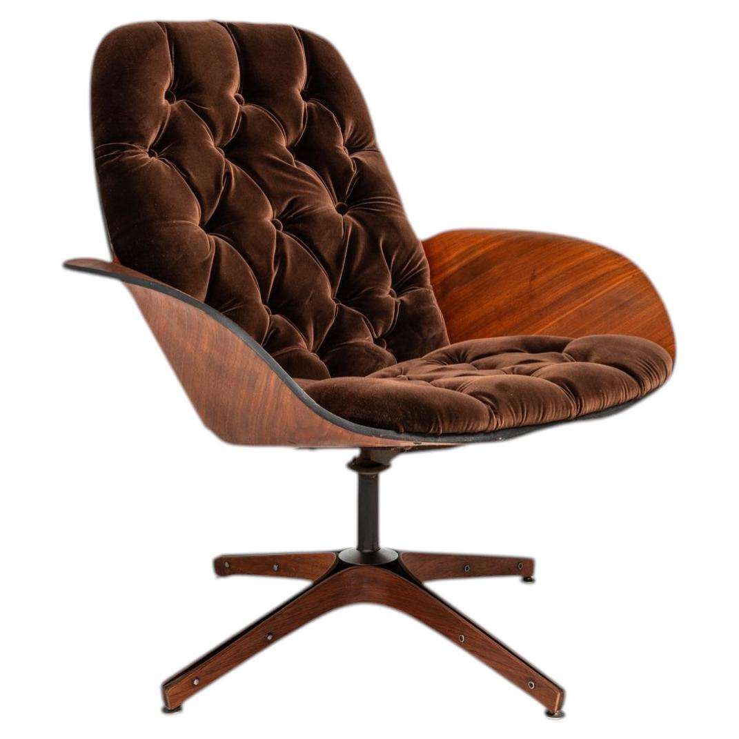 Rare "Mrs." Lounge Chair in Walnut, George Mulhauser for Plycraft, USA, c. 1960s