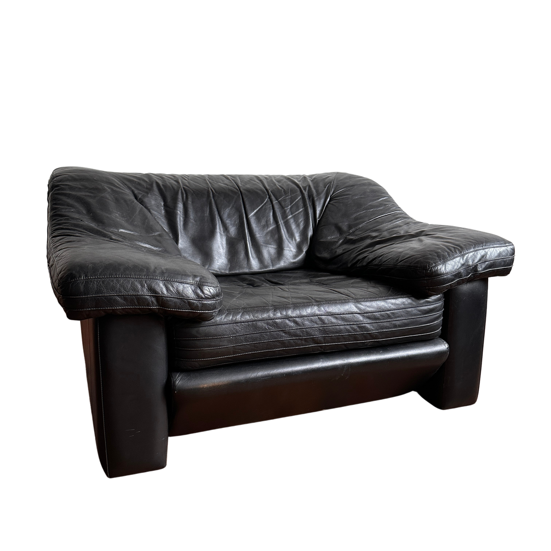 CH053 ITALIAN BLACK LEATHER ADJUSTABLE LOUNGE CHAIR WITH OTTOMAN