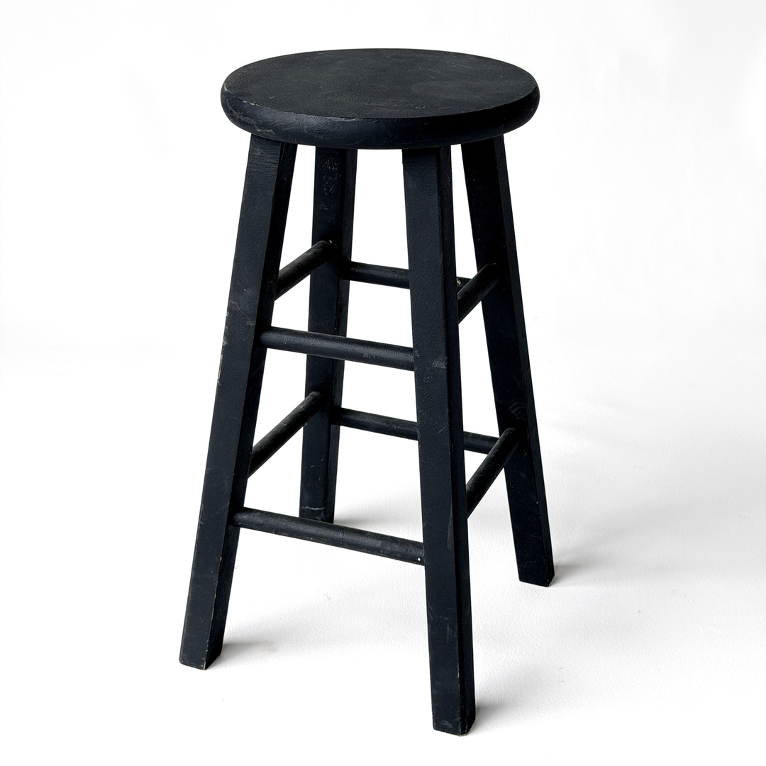 ST014 PAINTABLE QUIF STOOL
