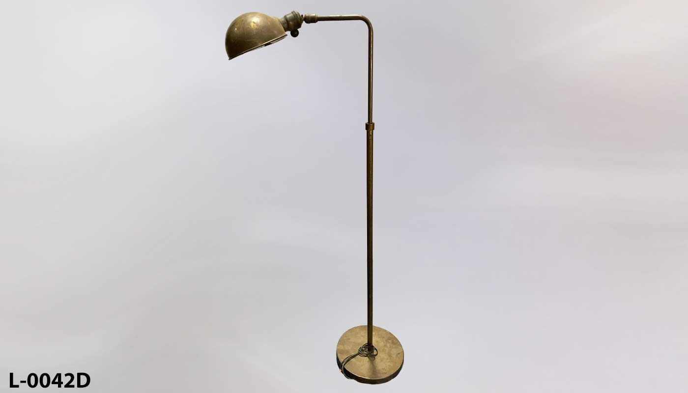 L-0042d Light, work light, floor stand, incandescent, 6½" diam, brass, on adjustable post, w/ round base